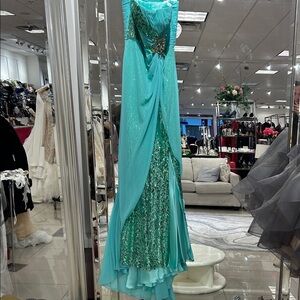Glamorous Turquoise Sequin Prom Dress
